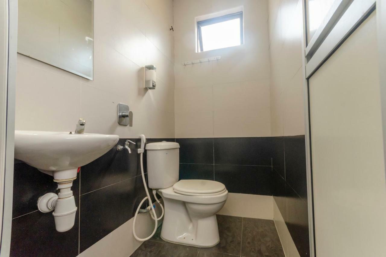 Oyo 1010 Skudai Hotel Luaran gambar