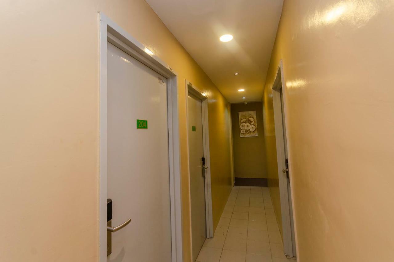 Oyo 1010 Skudai Hotel Luaran gambar